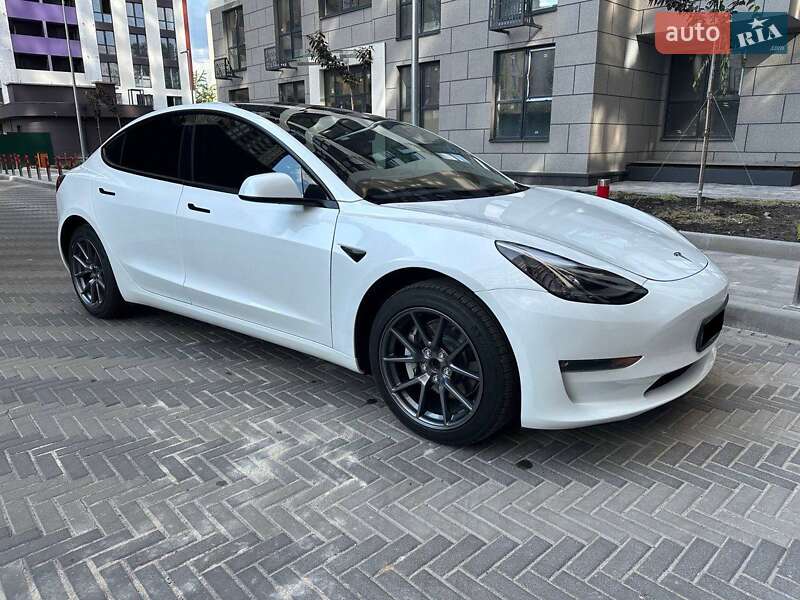 Седан Tesla Model 3 2023 в Львове фото 4 Седан Tesla Model 3 2023 в Львове
