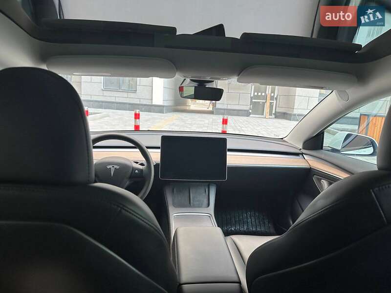 Седан Tesla Model 3 2023 в Львове фото 5 Седан Tesla Model 3 2023 в Львове