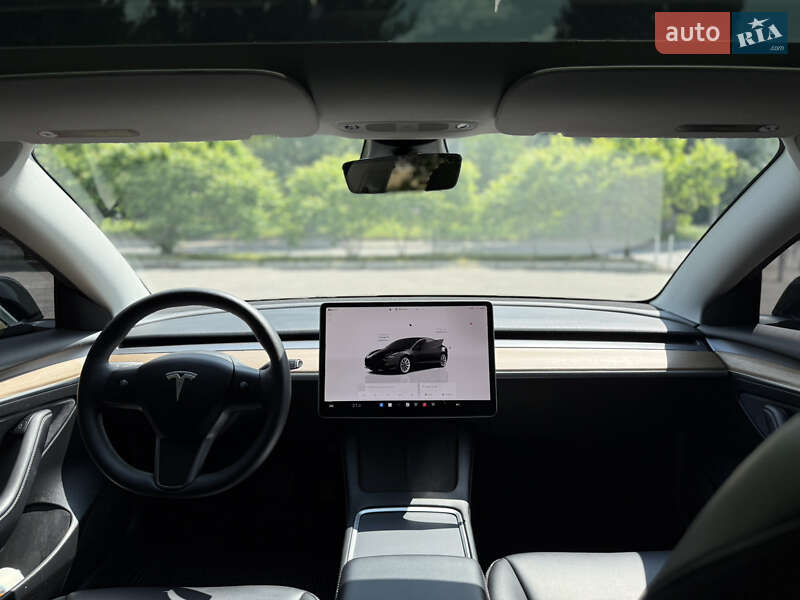 Седан Tesla Model 3 2022 в Вінниці