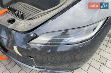 Седан Tesla Model 3 2024 в 