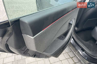 Седан Tesla Model 3 2024 в 