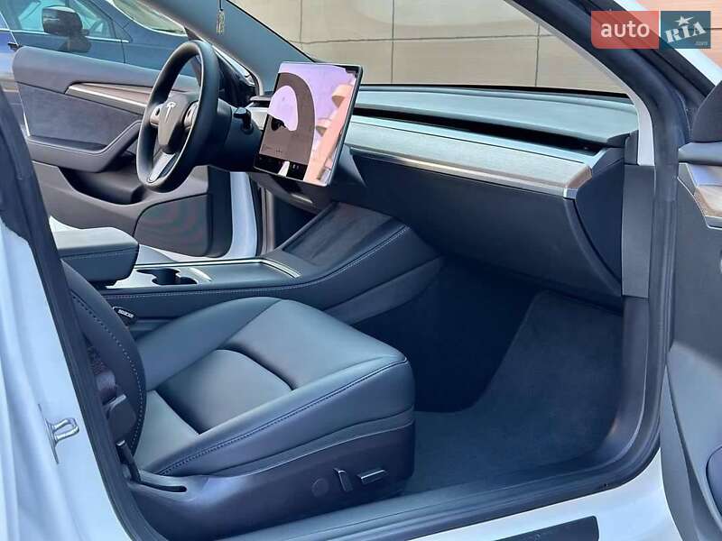 Седан Tesla Model 3 2022 в Хмельницькому