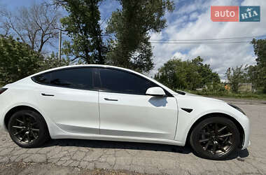 Седан Tesla Model 3 2020 в 