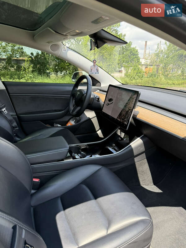 Седан Tesla Model 3 2020 в Кременчуге фото 11 Седан Tesla Model 3 2020 в Кременчуге