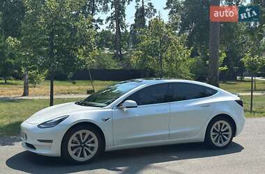 Седан Tesla Model 3 2019 в Києві