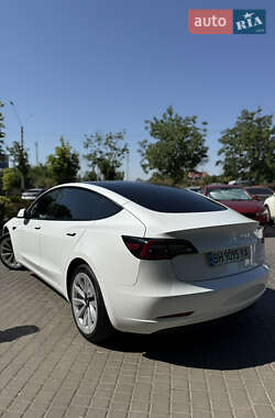 Седан Tesla Model 3 2022 в Одессе