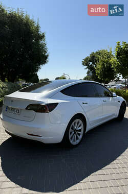 Седан Tesla Model 3 2022 в Одессе