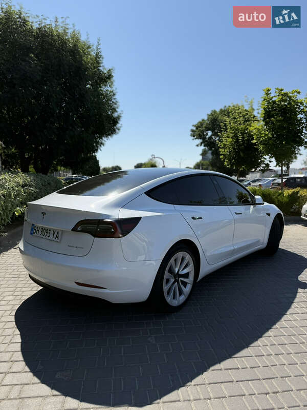 Седан Tesla Model 3 2022 в Одесі