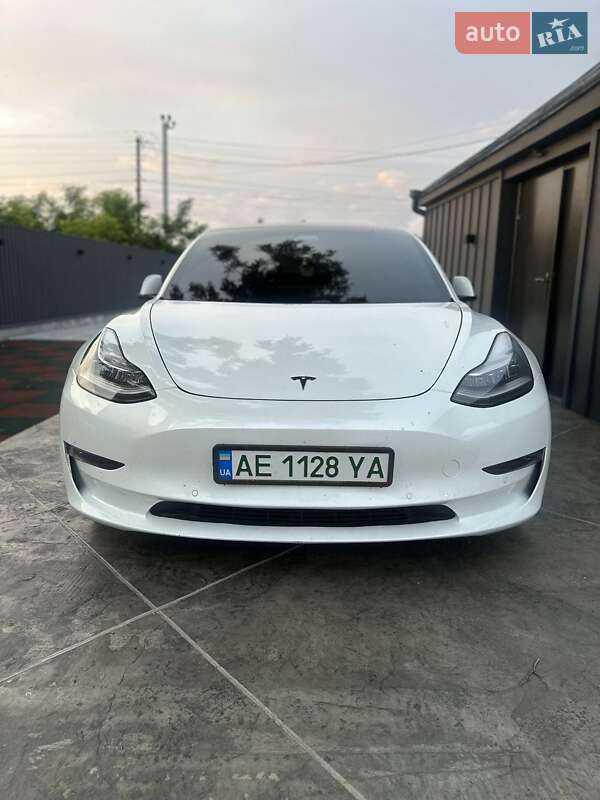 Tesla Model 3 2018