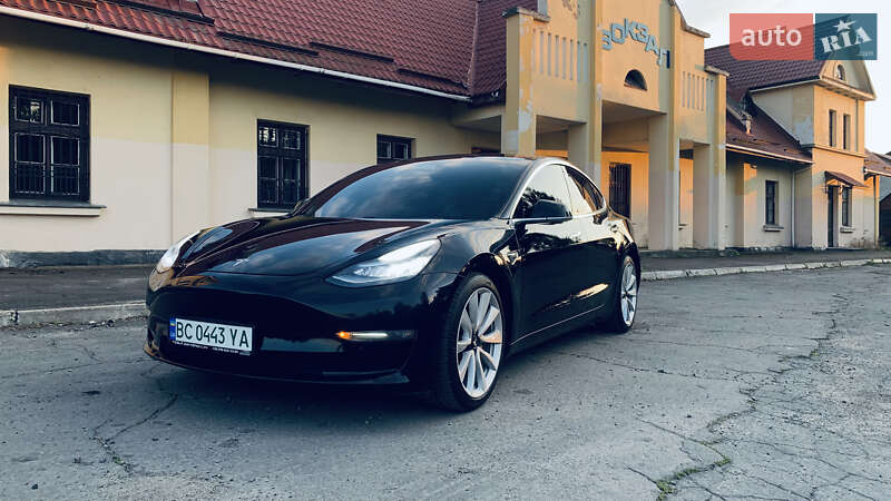 Tesla Model 3 2018