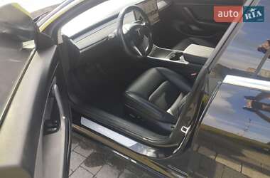 Седан Tesla Model 3 2019 в 