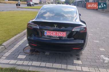 Седан Tesla Model 3 2019 в 