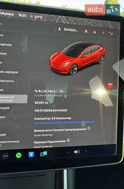 Седан Tesla Model 3 2018 в 
