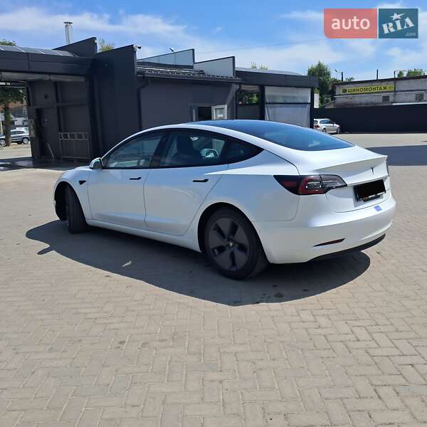 Седан Tesla Model 3 2020 в Ивано-Франковске