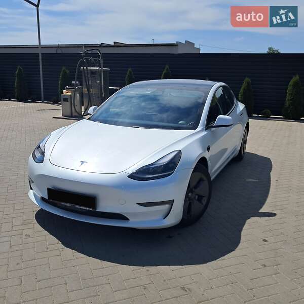 Седан Tesla Model 3 2020 в Ивано-Франковске