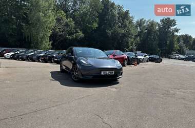 Седан Tesla Model 3 2020 в Киеве