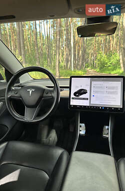 Седан Tesla Model 3 2018 в 