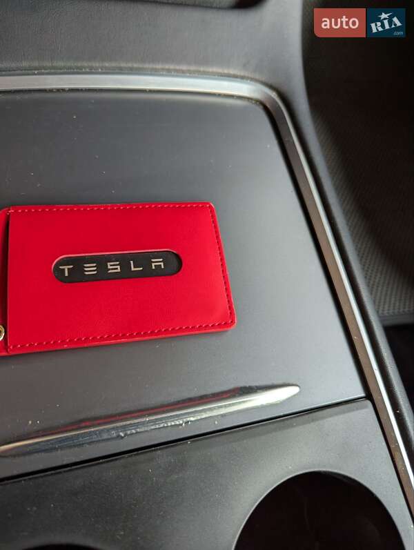 Седан Tesla Model 3 2022 в Харькове
