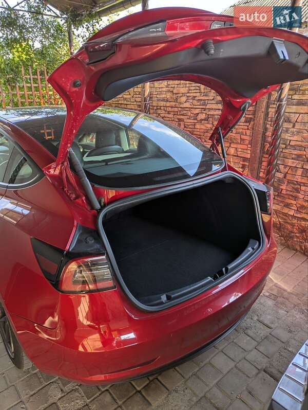 Седан Tesla Model 3 2022 в Харькове