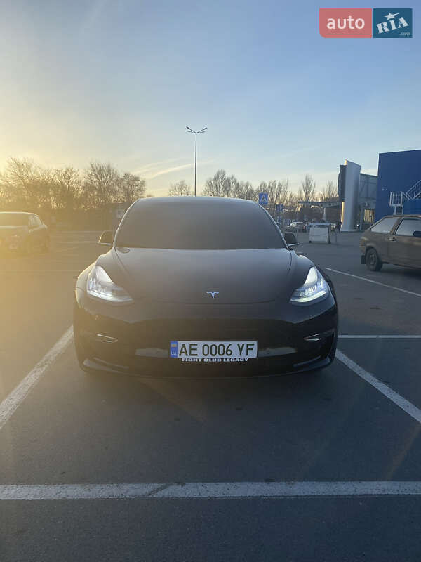 Седан Tesla Model 3 2019 в Днепре