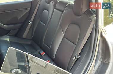 Седан Tesla Model 3 2018 в 