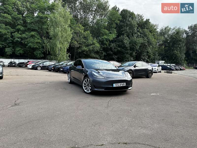 Tesla Model 3 2018