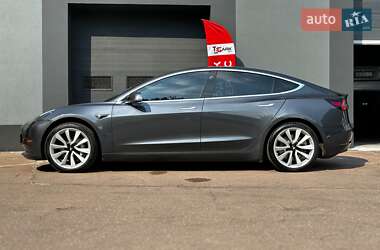 Седан Tesla Model 3 2018 в 