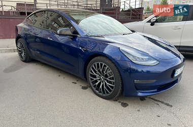 Седан Tesla Model 3 2020 в 