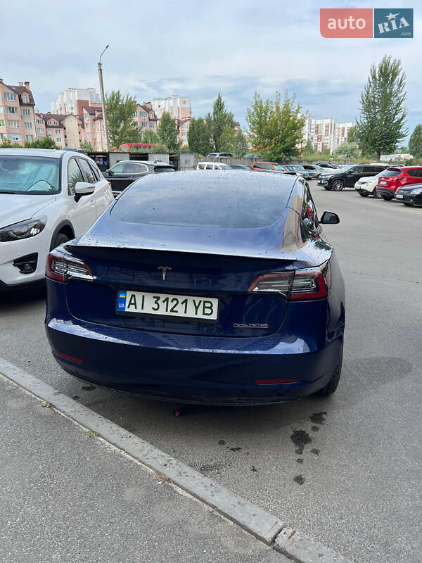Седан Tesla Model 3 2020 в Киеве