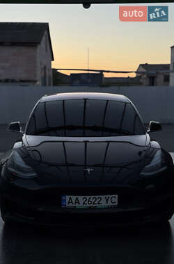Седан Tesla Model 3 2018 в Києві