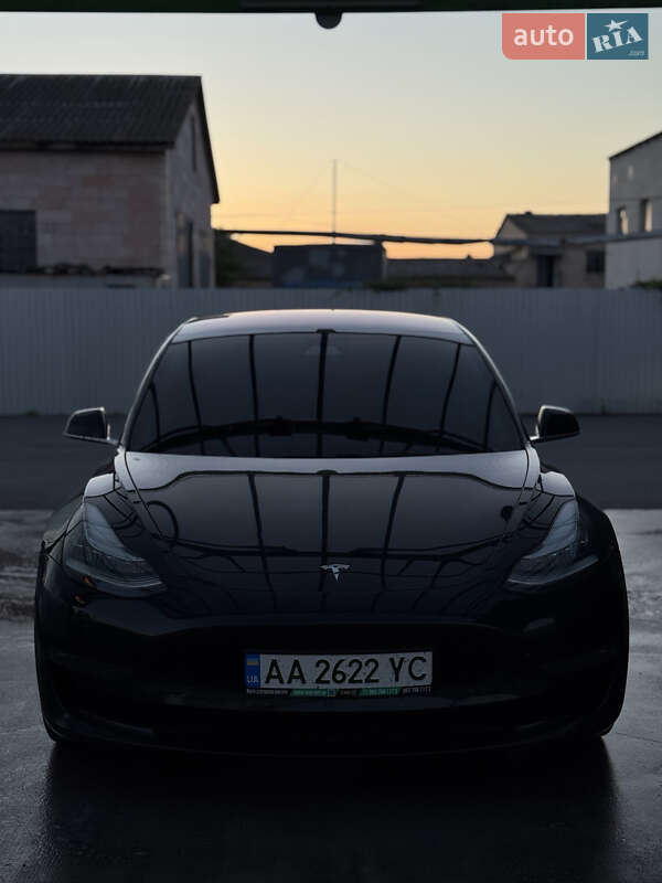 Tesla Model 3 2018