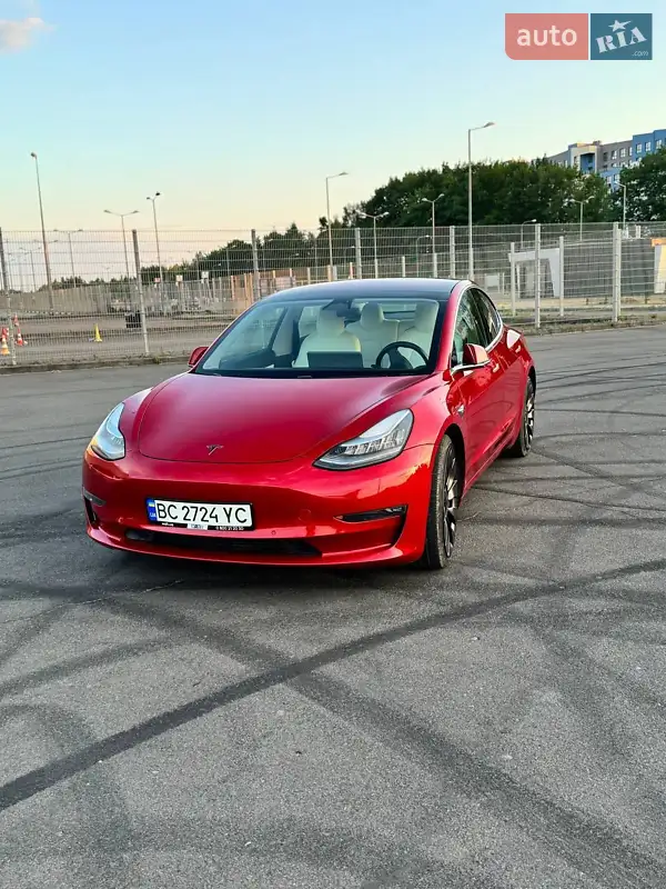 Tesla Model 3 2018