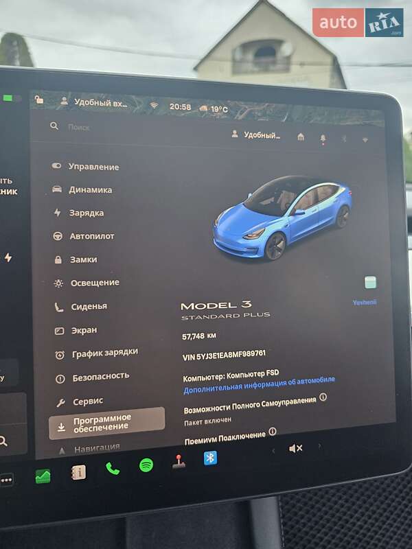 Седан Tesla Model 3 2021 в Мукачевому