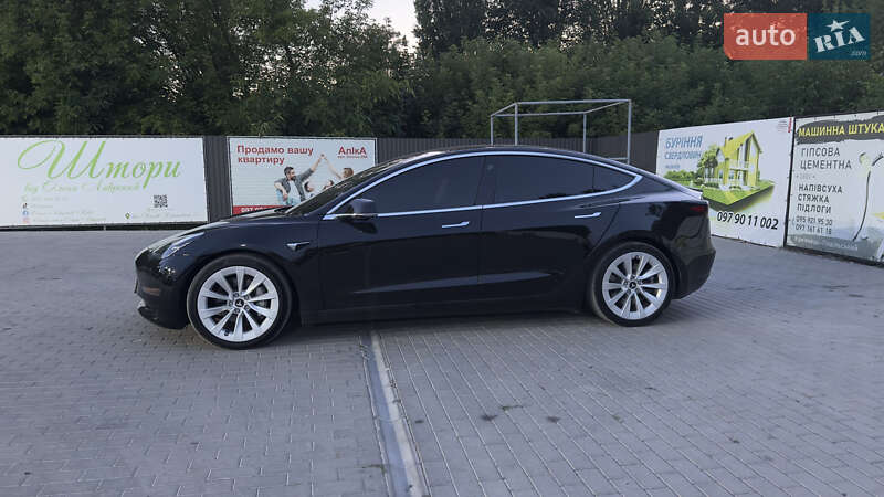 Седан Tesla Model 3 2020 в Кам'янець-Подільському