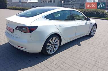 Седан Tesla Model 3 2020 в 