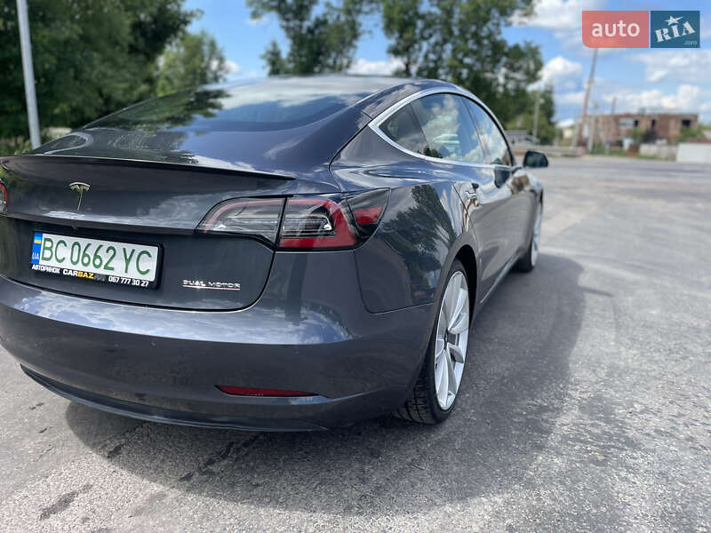 Седан Tesla Model 3 2019 в Львове фото 6 Седан Tesla Model 3 2019 в Львове