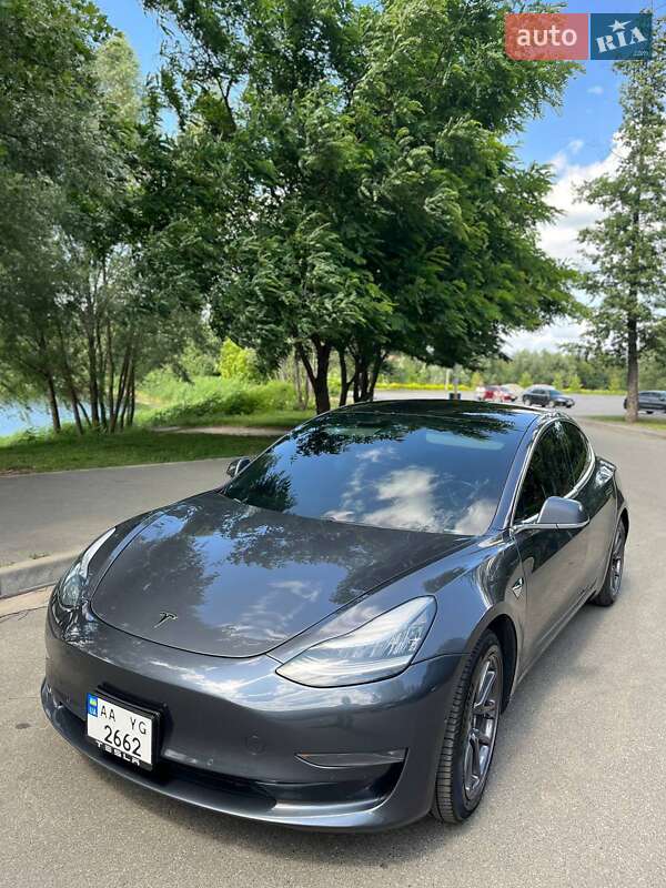 Tesla Model 3 2018