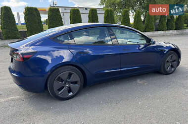 Седан Tesla Model 3 2021 в 