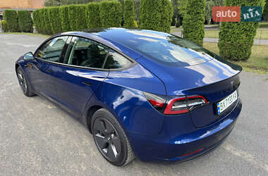 Седан Tesla Model 3 2021 в 