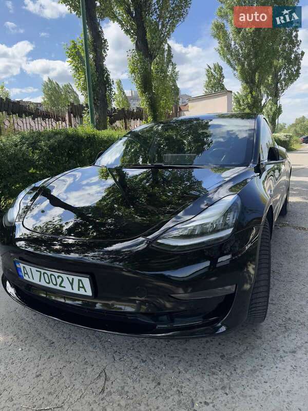Седан Tesla Model 3 2019 в Києві