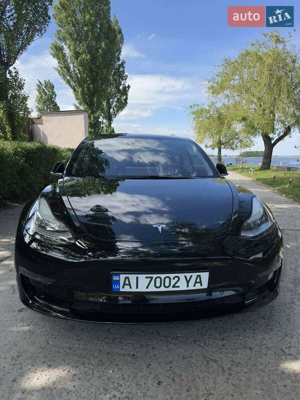 Седан Tesla Model 3 2019 в Києві