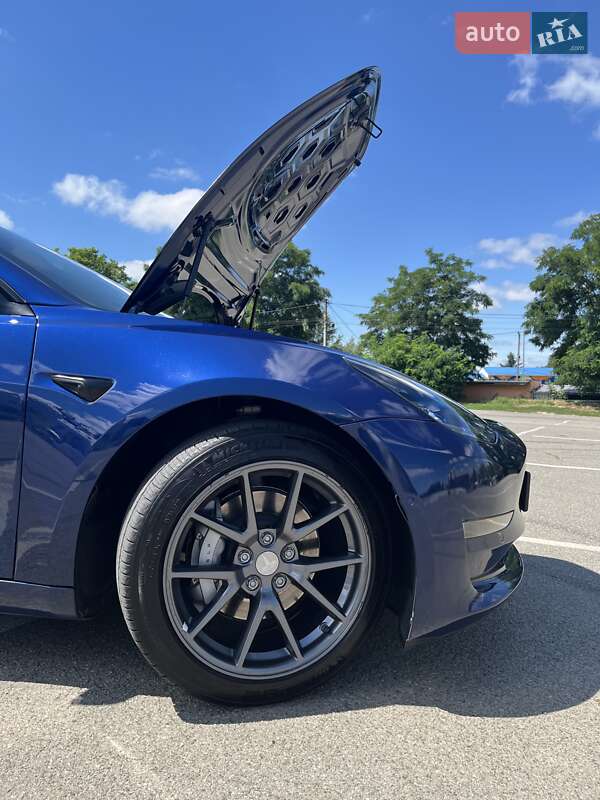 Седан Tesla Model 3 2022 в Києві фото 10 Седан Tesla Model 3 2022 в Києві