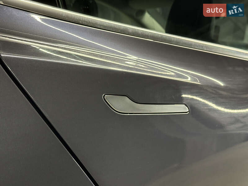 Седан Tesla Model 3 2019 в Владимире