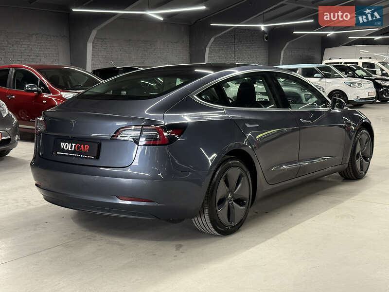 Седан Tesla Model 3 2019 в Владимире