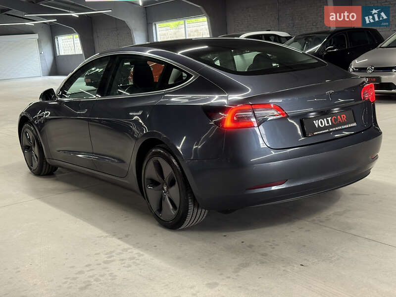 Седан Tesla Model 3 2019 в Владимире