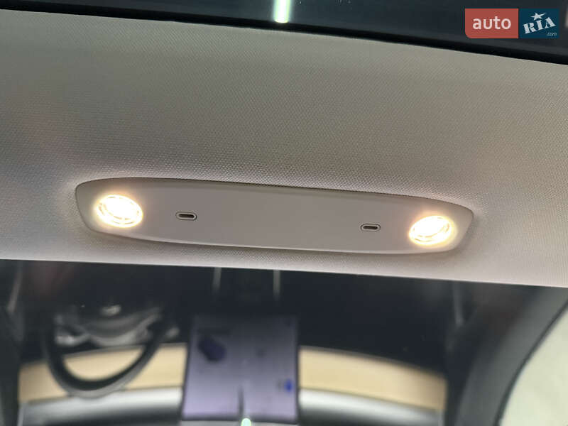 Седан Tesla Model 3 2019 в Владимире