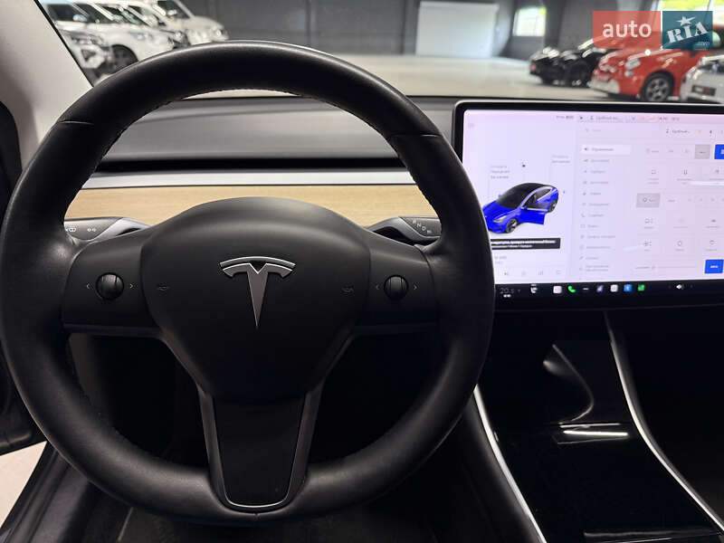 Седан Tesla Model 3 2019 в Владимире