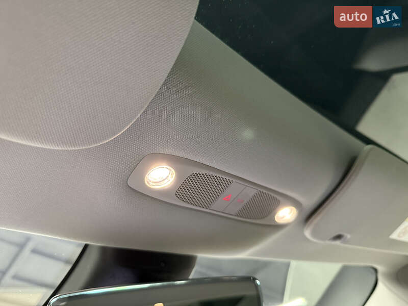 Седан Tesla Model 3 2019 в Владимире