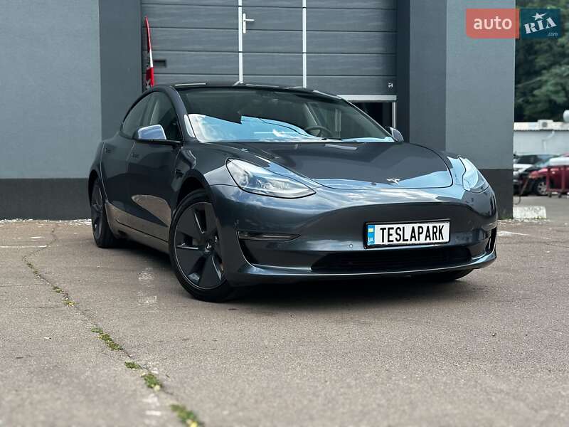 Tesla Model 3 2021