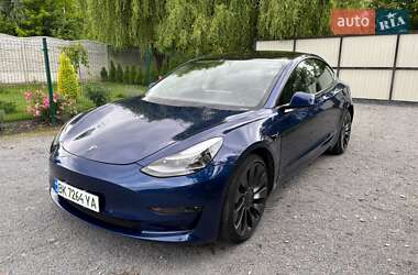 Седан Tesla Model 3 2022 в Ровно